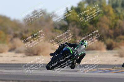 media/Dec-18-2022-SoCal Trackdays (Sun) [[8099a50955]]/Turn 7 Backside (1125am)/